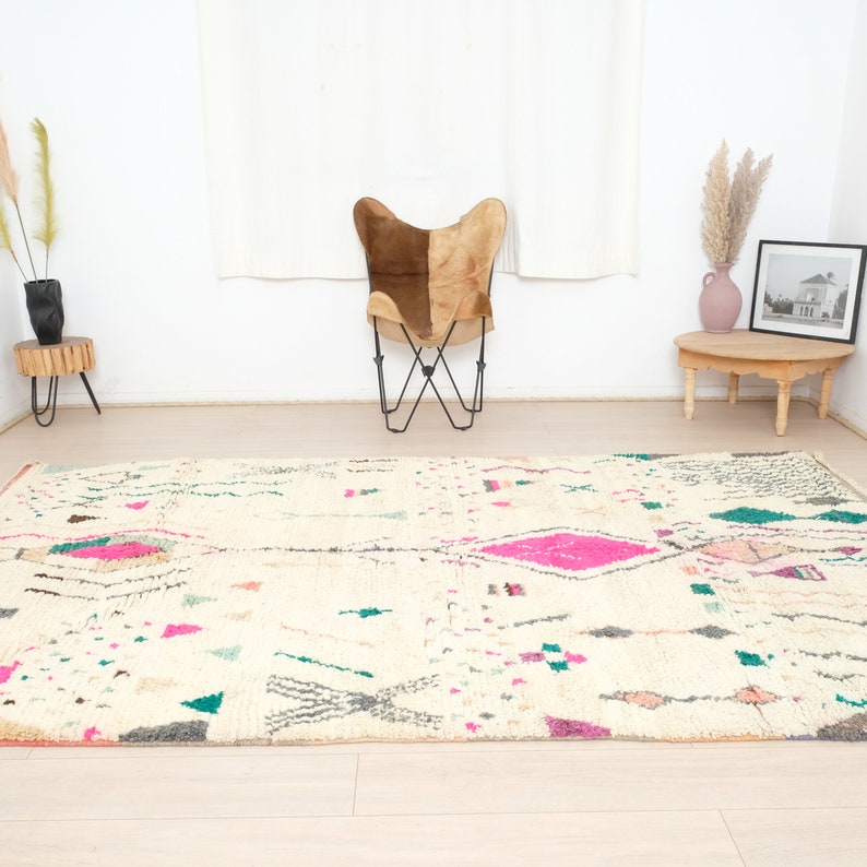 Vintage Moroccan Rug, Authentic Boujaad rug 6x9 ft image 3