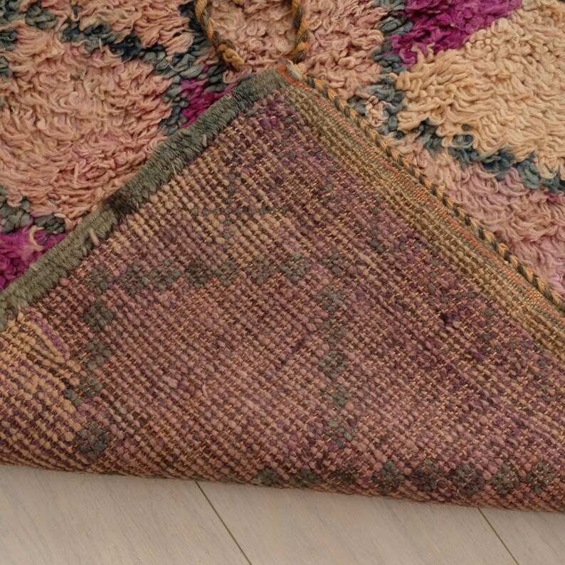Vintage Boujaad rug, Authentic Moroccan Rug 6x9 ft image 9