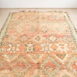 Vintage Moroccan rug, Authentic Boujaad Rug 6x10 ft image 6