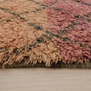 Vintage Boujaad rug, Authentic Moroccan Rug 6x9 ft image 10