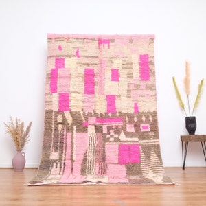 boujaad rug - Beige moroccan Rug - Pink Soft wool rug - Vintage Area rug - bohemian carpet 5x8 ft