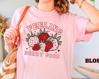 Camiseta gráfica de fresa Comfort Colors: Siéntete bien con las bayas