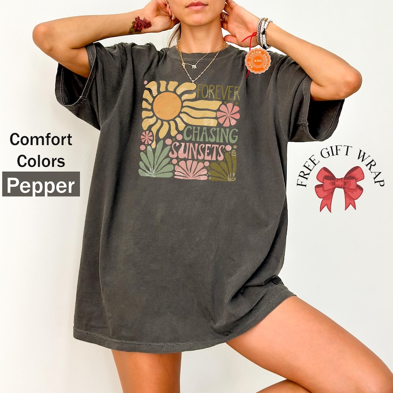 Comfort Colors Boho Floral T-Shirt, Groovy Flower Shirt, Forever Chasing Sunsets, Mental Health Shirt, Woman Streetwear, Retro Floral Shirt