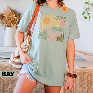 Comfort Colors Boho Floral T-Shirt, Groovy Flower Shirt, Forever Chasing Sunsets, Mental Health Shirt, Woman Streetwear, Retro Floral Shirt