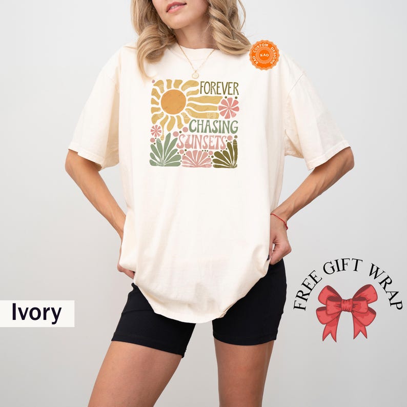 Comfort Colors Boho Floral T-Shirt, Groovy Flower Shirt, Forever Chasing Sunsets, Mental Health Shirt, Woman Streetwear, Retro Floral Shirt