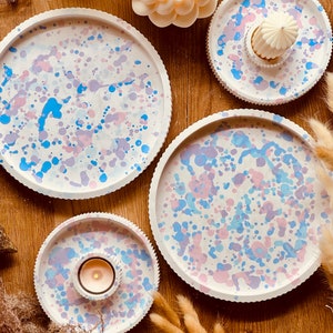 Colorful candle holders and trays made of environmentally friendly cast ceramic | Candle holders | Candlesticks | Table decorations | Home accessories
