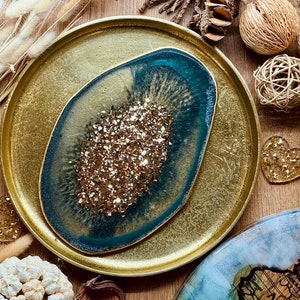 Resin tray, resin art bowl gold green with gold made of resin, resin tray, jewelry tray, gift, birthday gift, wedding