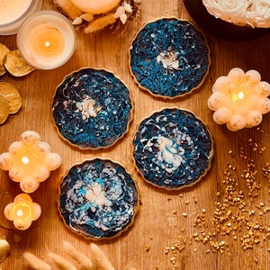 4 Coasters Blue Gold | Handmade Resin Coasters | Decorative Table Decoration | Individual Gift Idea | Unique Design | Decoration