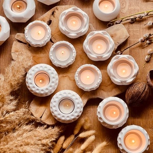 Cast ceramic tealight holder minimalist design | Handmade | White | Decorative accessory | Mood light | Modern decoration | Candle holder