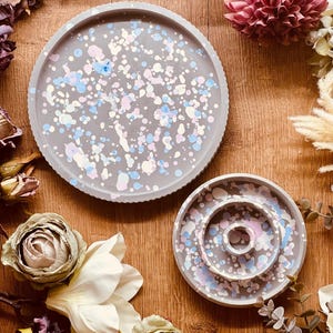 Colorful candle holders and trays made of environmentally friendly cast ceramic | Candle holders | Candlesticks | Table decorations | Home accessories