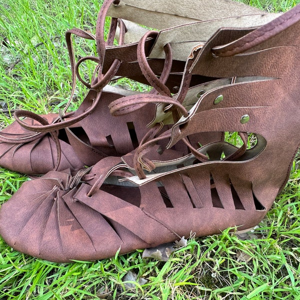 Brown Medieval Renaissance Boots, Medieval Shoes, Fairy Ren Faire Boots, Ren Fairy Shoes, Cosplay Shoes, Retro shoes, Poison Ivy Shoes