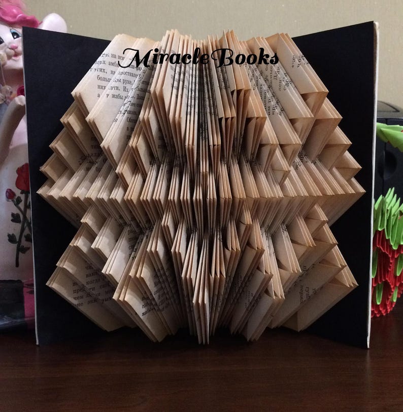Book Sculpture 8 BOOK FOLDING PATTERN + Instructions - Geometric Book ...