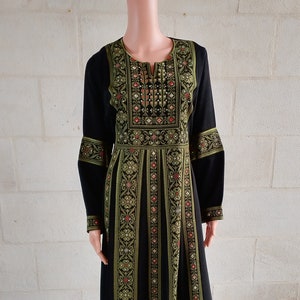 Palestinian Thobe Embroidery Tatreez Dress Black And Green Sunara