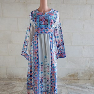 Palestinian thobe Tatreez Embroidery Malaka White with Blue and Red Tulips