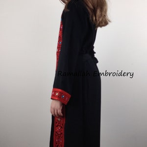 Robe brodée pour fille palestinienne Thobe Tatreez Heritage Thob image 3