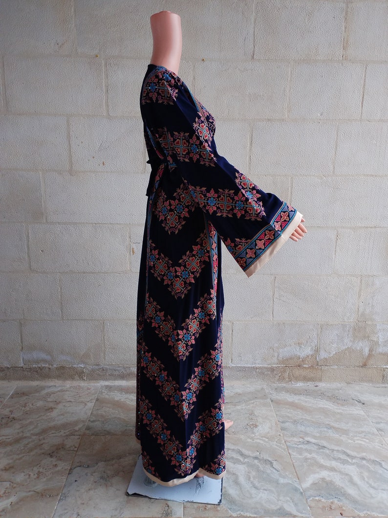 Palestinian Thobe Tatreez Dress Navy Blue and Red Embroidery connect image 3