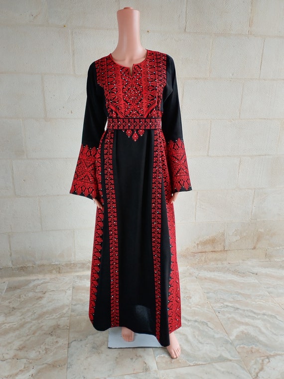 nem◯ RABBIT EMBROIDERY LONG DRESS Palestinian Thobe Maxi Dress Tatreez Embroidery Six Strips Red - Etsy