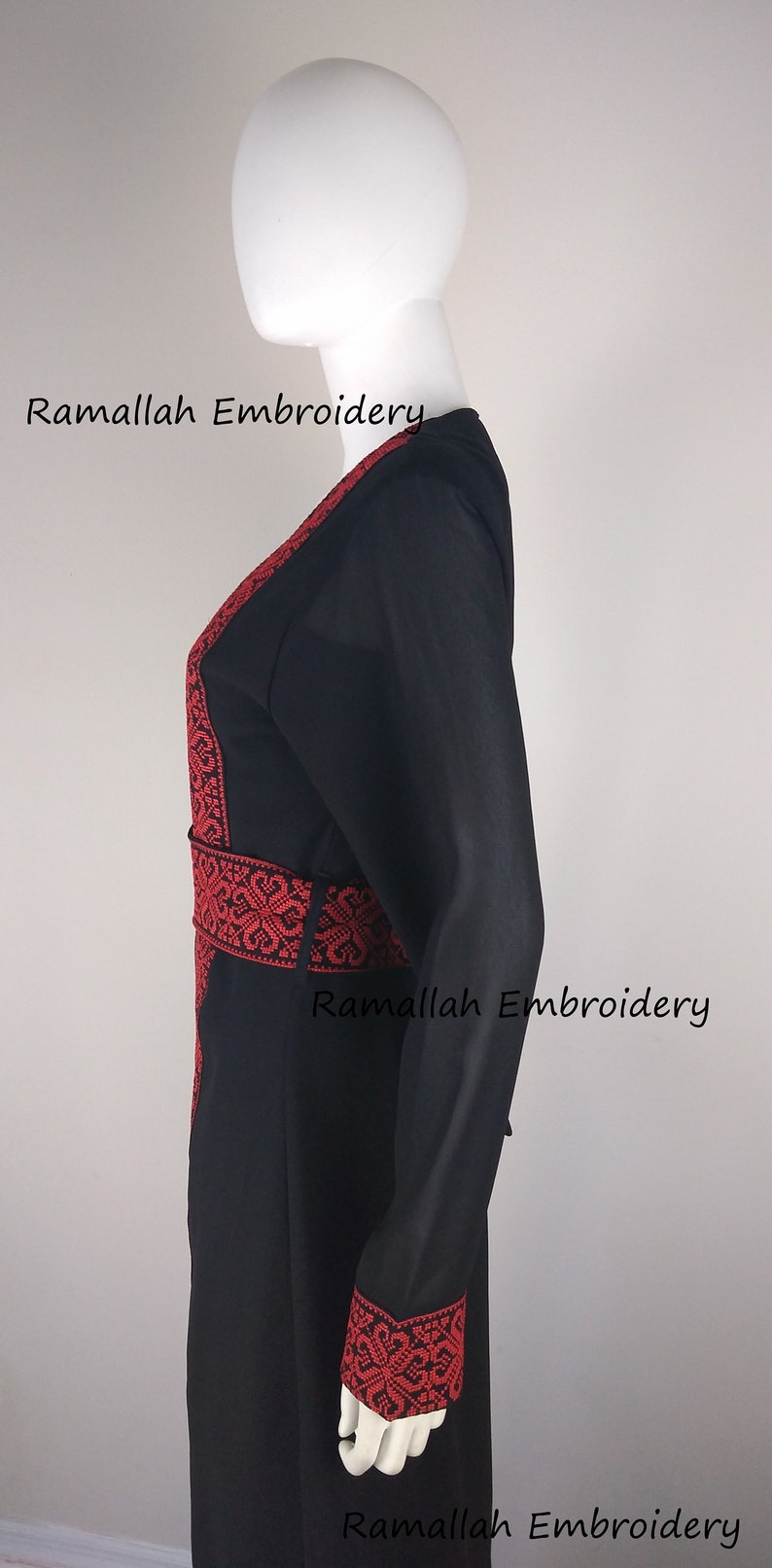 Palestijnse geborduurde open Abaya zwart en rood Amazing Bisht See Through afbeelding 6