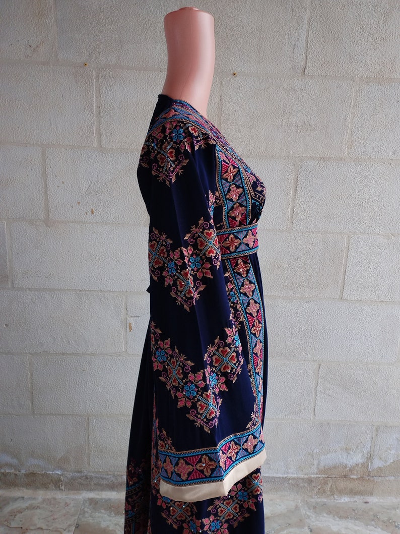 Palestinian Thobe Tatreez Dress Navy Blue and Red Embroidery connect image 4