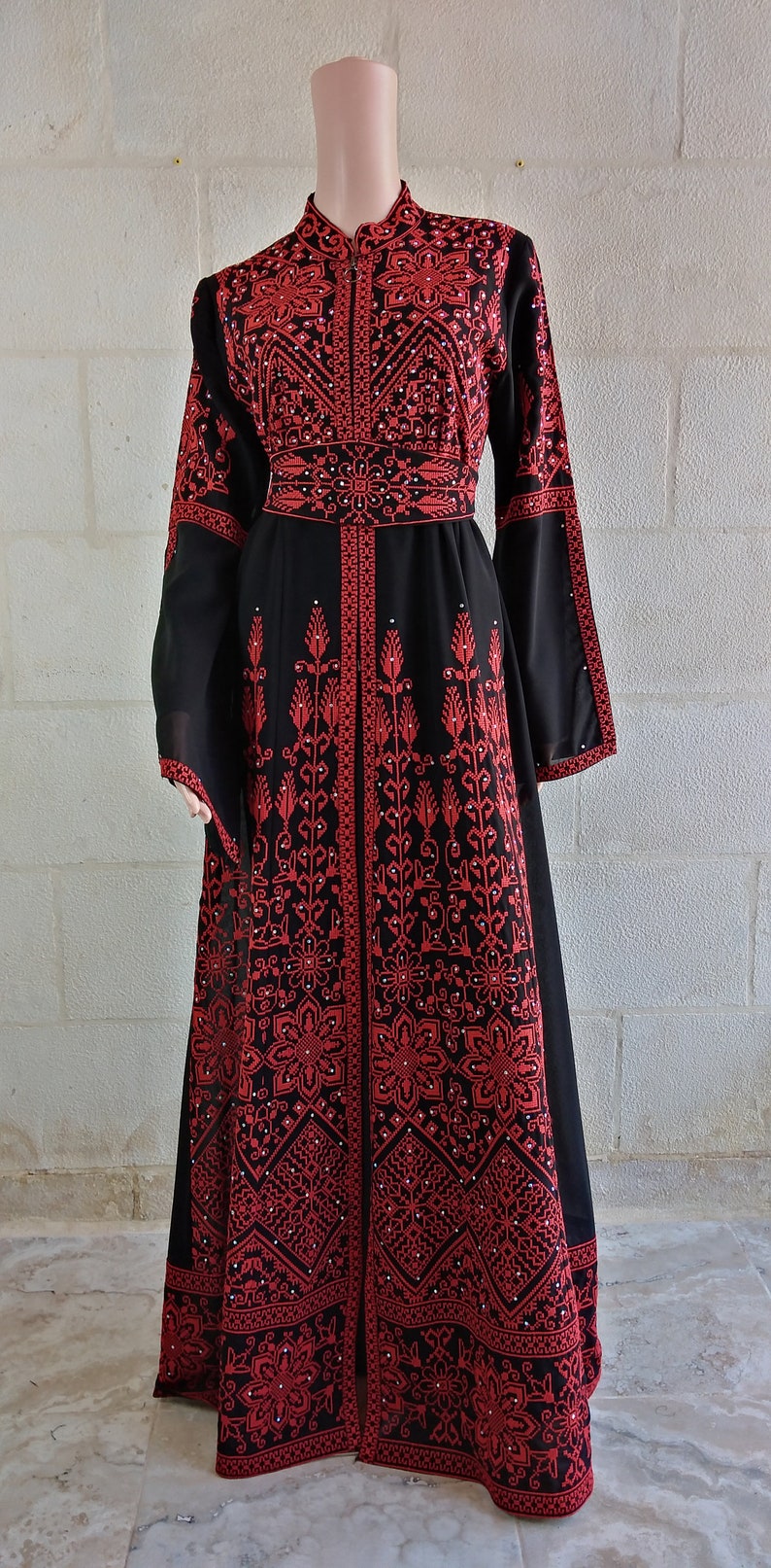 Palestinian Thobe Embroidery Maxi Dress Black and Red Sunbola image 6