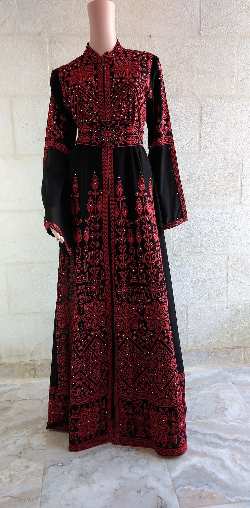 Palestinian Thobe Embroidery Maxi Dress Black and Red Sunbola image 5