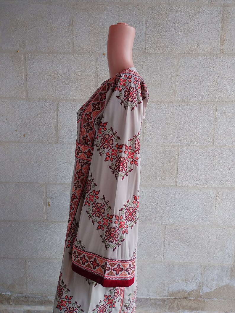 Palestinian Thobe Tatreez Dress Beige and Red Embroidery connect image 4