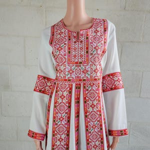Palestinian Thobe Thob Embroidery Tatreez White and Red Manajel 5 Strips