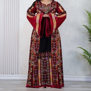 Palestinian Thobe Tatreez Dress Luxury Fellahi Black and Red