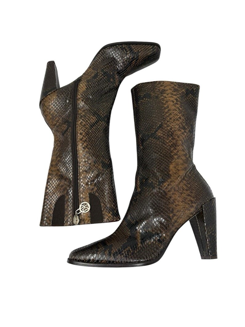 Donald J. Pliner Y2K Brown Snakeskin Leather Heeled Boots US 8.5 Made In Spain immagine 3