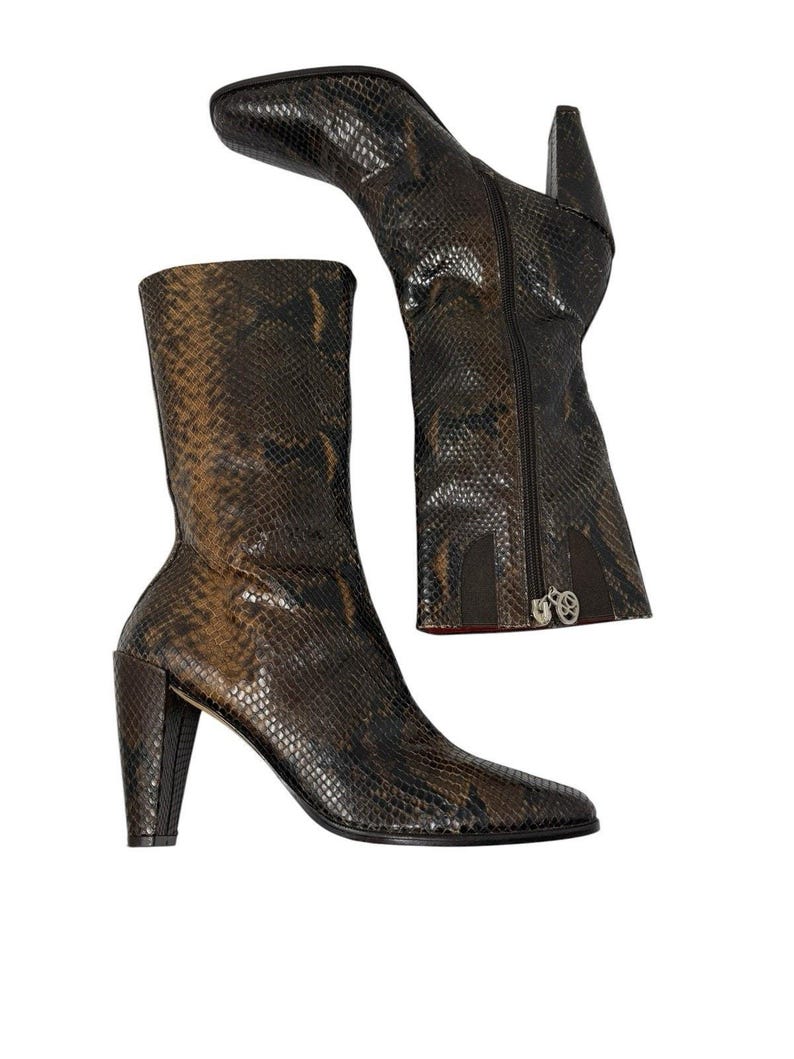 Donald J. Pliner Y2K Brown Snakeskin Leather Heeled Boots US 8.5 Made In Spain immagine 2