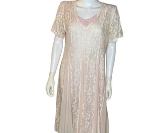 Vintage anni '80 She Fashions Abito plissettato in pizzo rosa pastello sz S