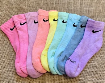 colored nike ankle socks