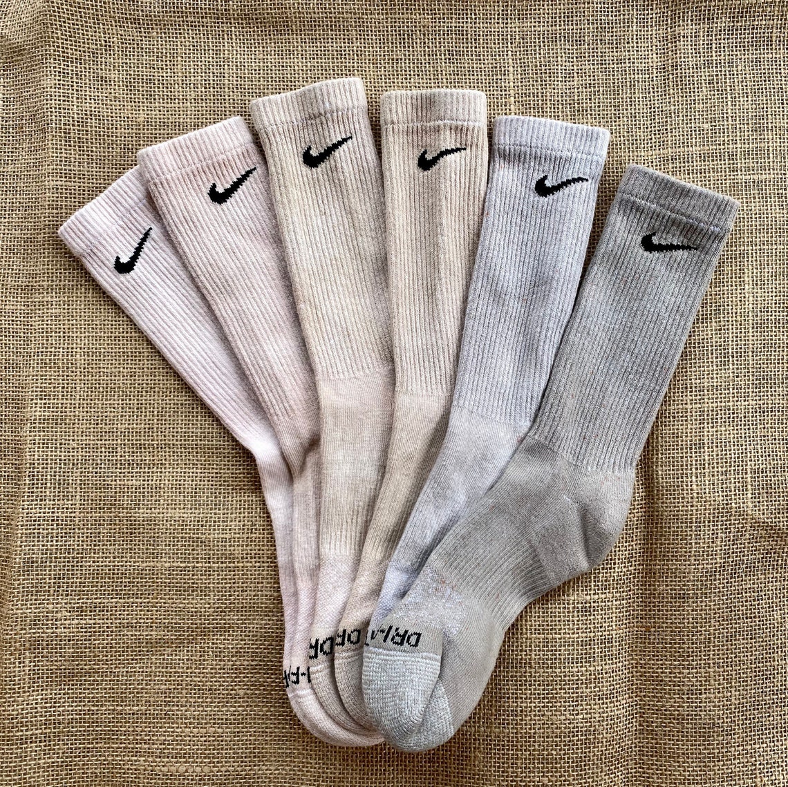 womens nike neutral socks