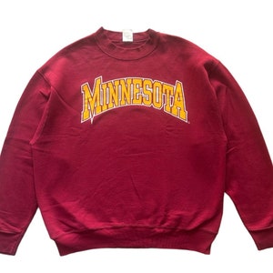 Vintage jaren 90 University of Minnesota-spelling Fruit of the Loom-tag ronde hals DISTRESSED sweater XL-maat