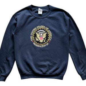 Vintage The United State of America Washington DC embroidery biglogo crewneck Sweatshirt gildan tag S size