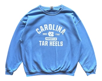 Vintage y2k Ncaa The North Carolina Tar Heels University of North Carolina spellout crewneck sweatshirt XL size