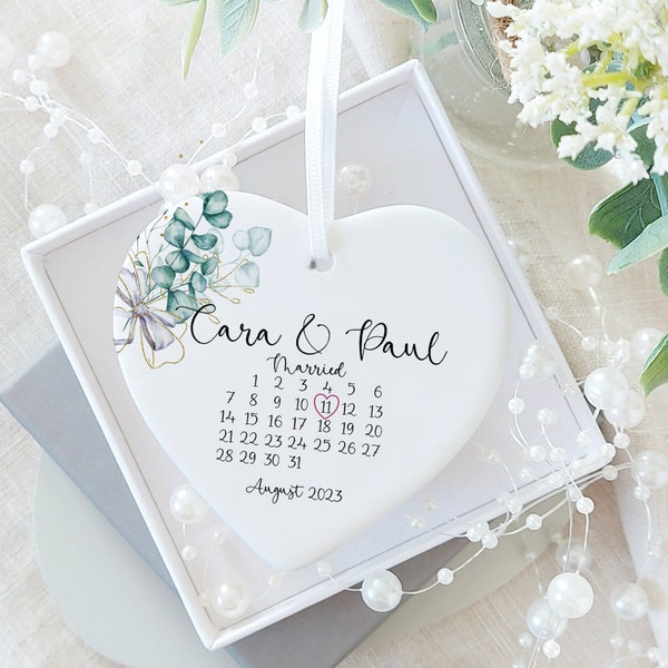 Cadeau de mariage personnalisé pour couple, plaque souvenir du jour du mariage, calendrier personnalisé avec noms et date, cadeau M. et Mme, idées cadeaux de mariage