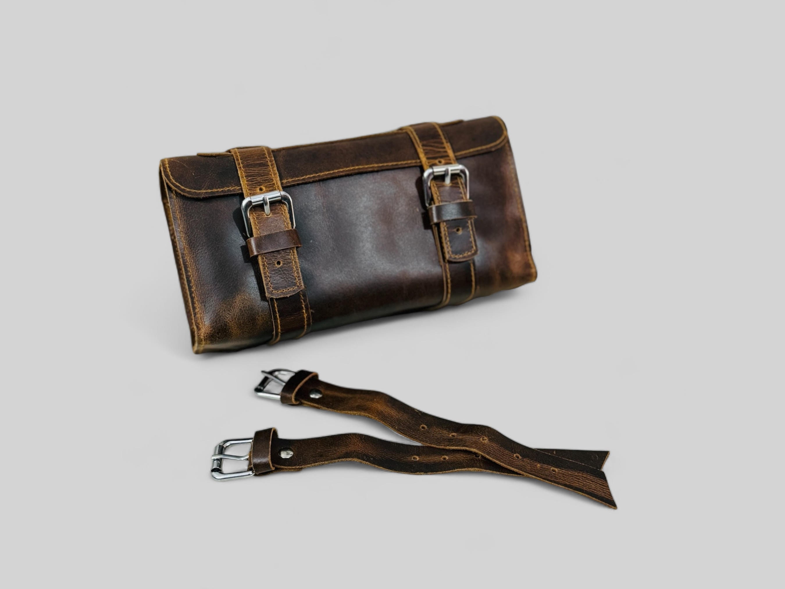 Sacoche  Sac  à Outils En Coton Ciré Marron, Avec Poches De Rangements Et Sangle Tres Belle Qualite Avec Un Look Vintage