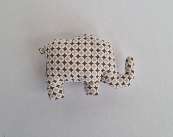 Cat toy: Elephant with Valerian