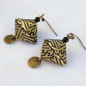 Orecchini origami di carta giapponese