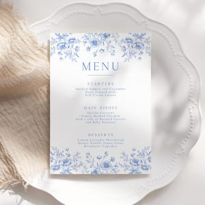 Modello di menu stampabile, carta del menu di nozze floreale blu, decorazione del tavolo per la festa nuziale, ricevimento per baby shower, stile francese, elegante, festa fai da te