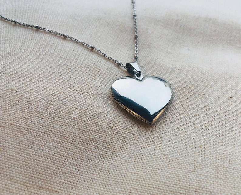 Heart locket necklace, silver, chain, locket, heart, gift, friends, partner, photo, picture, personal, individual, locket amulet image 5