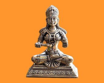 Unique Handicraft Piece of Goddess Annapoorna Symbolises Strength by Bharat Haat BH05584 Unique Handicraft Piece of Goddess Annapoorna Symbolises Strength by Bharat Haat BH05584