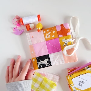 Tiny Needle Book - digital sewing pattern (PDF), sewing kit, instant download, booklet, diy project bag