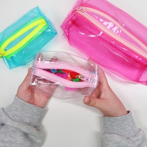 Clear Boxy Pouch - digital sewing pattern (PDF), two sizes, instant download, zipper bag made of vinyl