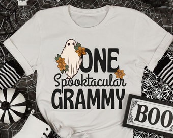Spooktacular Grammy Halloween Shirt, Grammy Ghost tshirt, Grammy Gifts, Cute Grandma Spooky t-shirt, Trick or Treat tee
