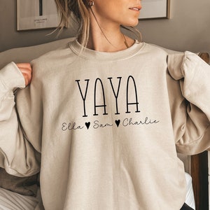 Personalised Yaya Sweatshirt, Custom Yaya Gifts, pregnancy announcement, new Yaya gift, grandma gift, mothers day gift, Yaya Shirt