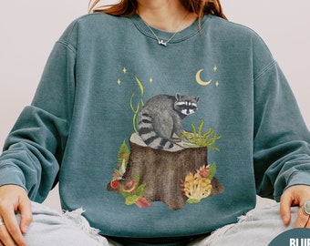 Comfort Colors Raccoon Sweatshirt, Cottagecore shirt, Goblincore shirt, Fairycore Sweater, Racoon Gifts, Goblincore Clothing