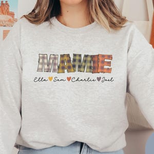 Personalised Mamie Sweatshirt, Custom Mamie Gifts, pregnancy announcement, new Mamie gift, grandma gift, mothers day gift, Mamie Shirt