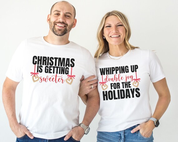 Christmas Pregnancy Announcement Shirt Couples Baby Reveal T-Shirt Christmas Pregnancy Announcement Shirt Couples Baby Reveal T-Shirt